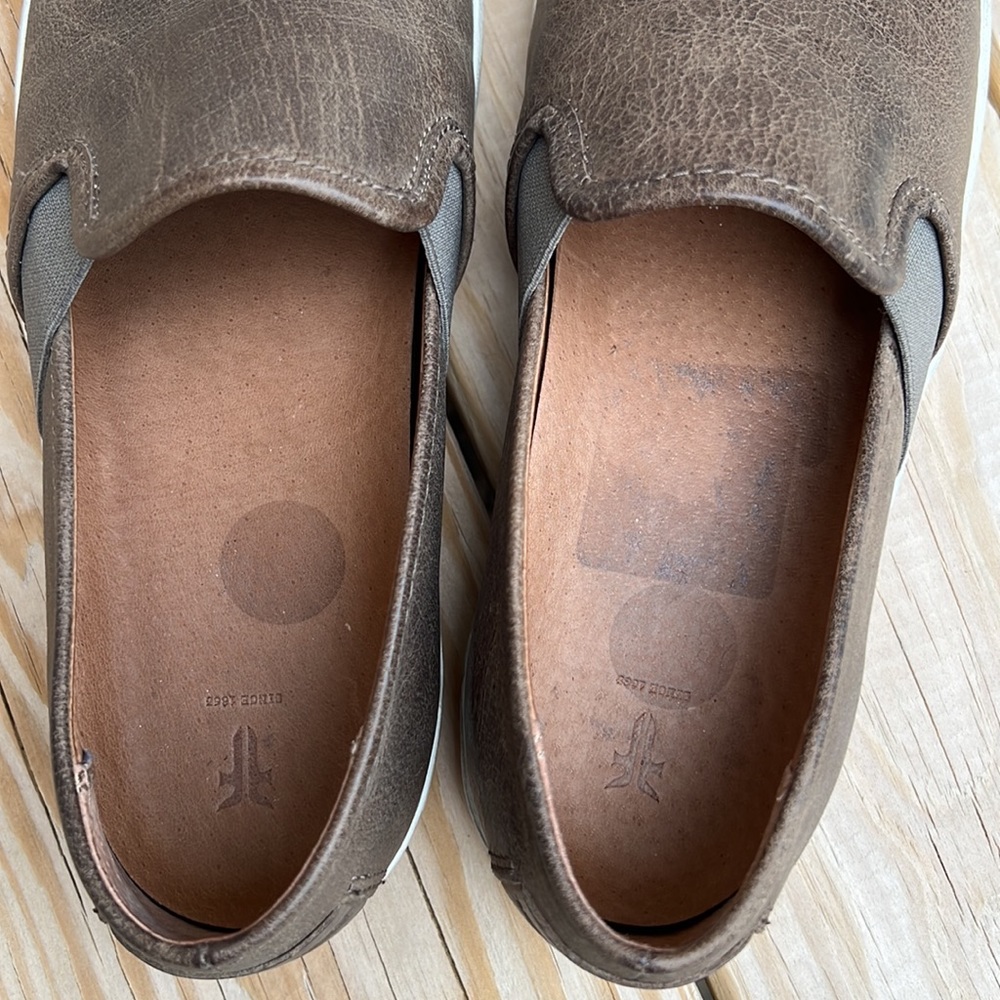Frye Dylan Slip On Sneakers - Ash, size 9 - Picture 5 of 16